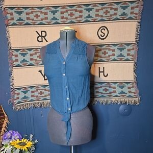Edge Sleeveless Blue Blouse with Tie Front